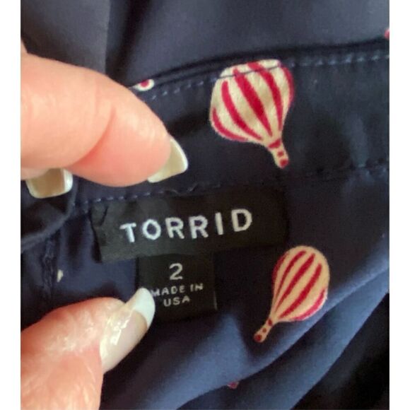 Torrid Georgette Top Hot Air Balloons Torrid Sz 2 Navy Blue Plus Size - Picture 8 of 10